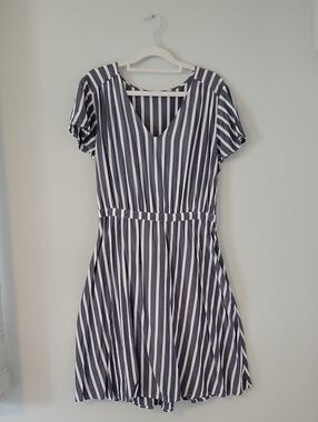 Old Navy Gray and White Striped V-Neck Dress